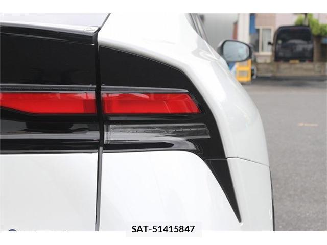Toyota PRIUS 2025-01 8010795-11