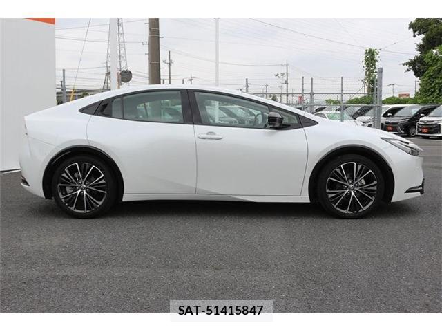 Toyota PRIUS 2025-01 8010795-7