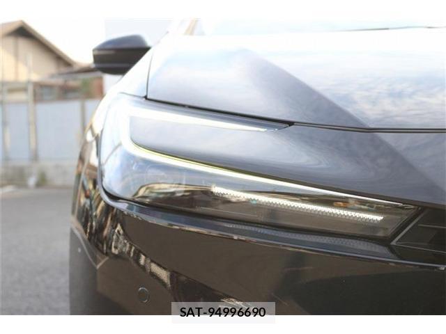 Toyota PRIUS 2023-06 8010797-10