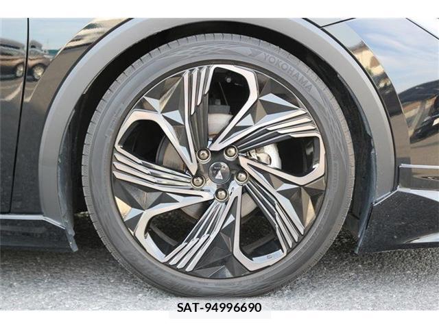 Toyota PRIUS 2023-06 8010797-12