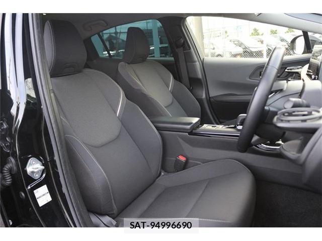 Toyota PRIUS 2023-06 8010797-13