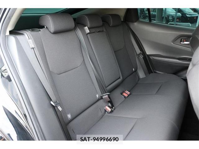Toyota PRIUS 2023-06 8010797-14