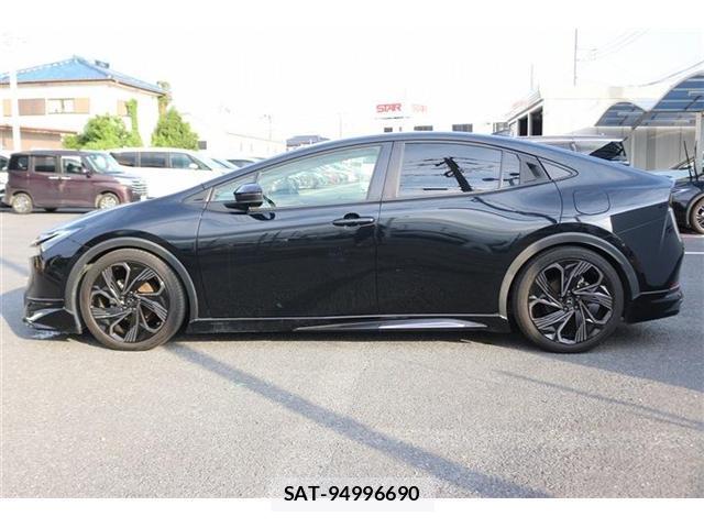 Toyota PRIUS 2023-06 8010797-9