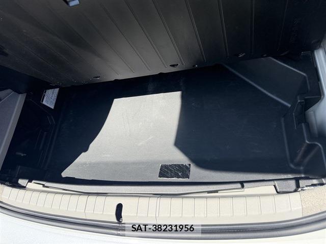 Toyota PRIUS 2013-02 8010876-11
