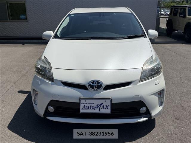 Toyota PRIUS 2013-02 8010876-4