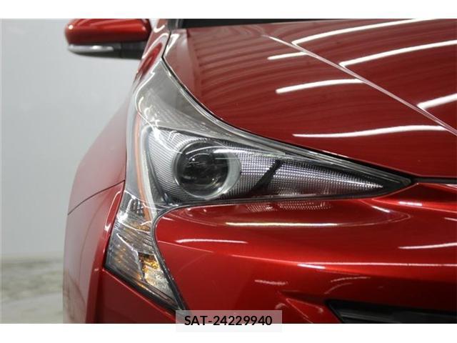 Toyota PRIUS 2016-04 8011331-11