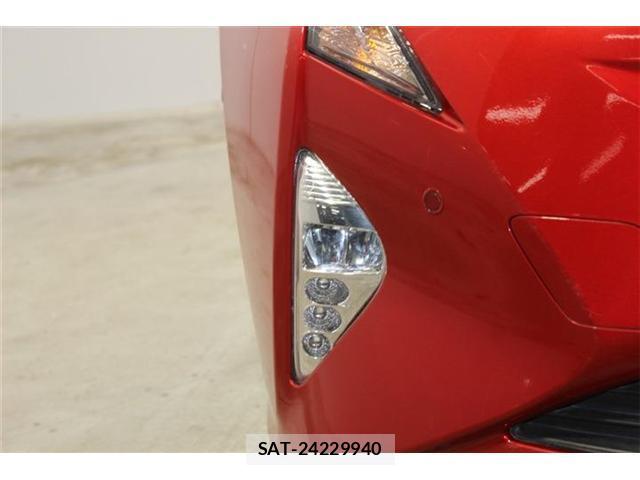 Toyota PRIUS 2016-04 8011331-12
