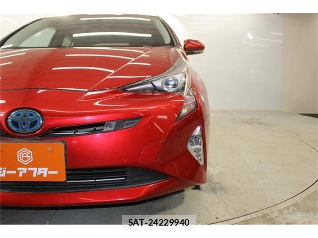 Toyota PRIUS 2016-04 8011331-13
