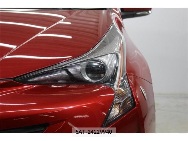Toyota PRIUS 2016-04 8011331-14
