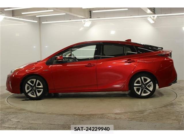 Toyota PRIUS 2016-04 8011331-7