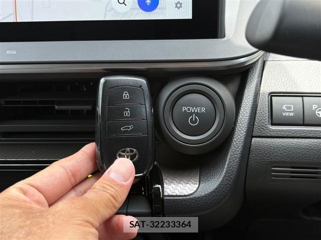 Toyota PRIUS 2024-01 8011934-11