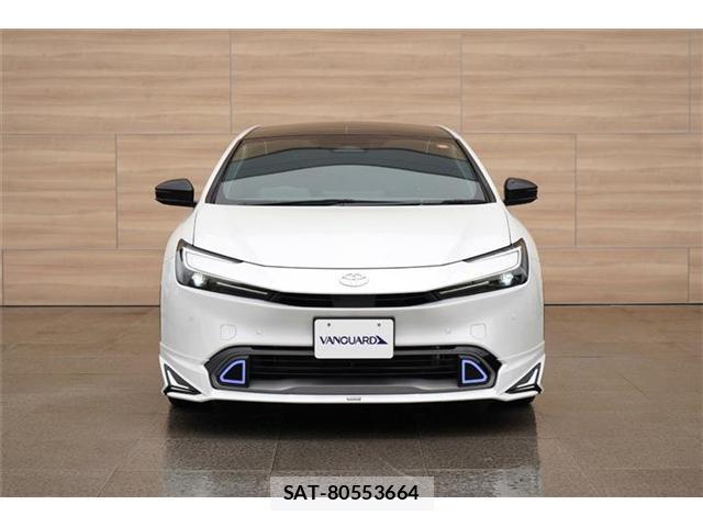 Toyota PRIUS 2023-07 8011935-1