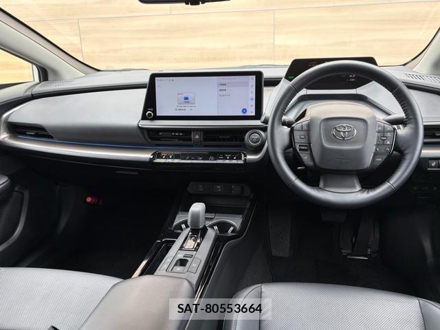 Toyota PRIUS 2023-07 8011935-3