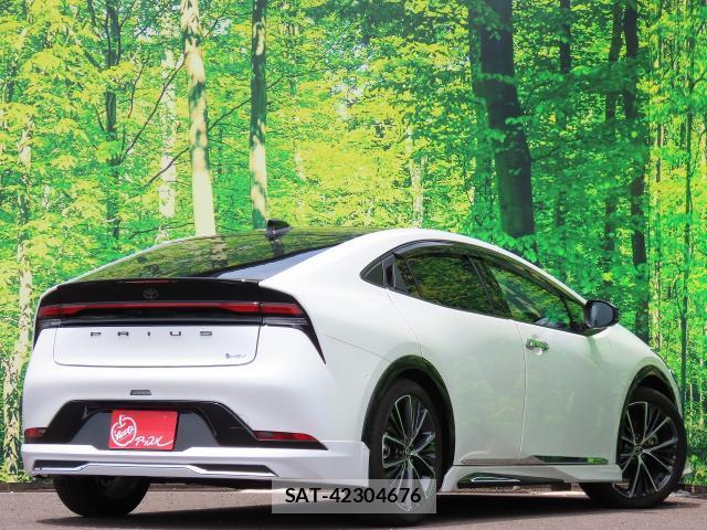 Toyota PRIUS 2023 8011968-1
