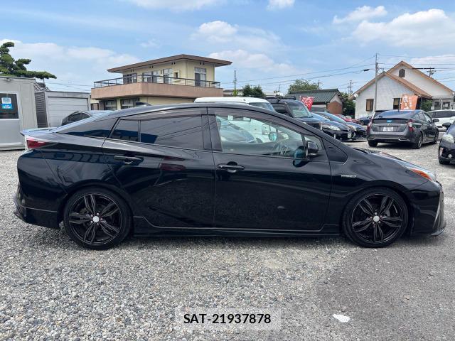 Toyota PRIUS 2016-02 8012002-14
