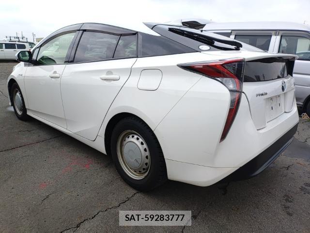 Toyota PRIUS 2017-07 8012095-5