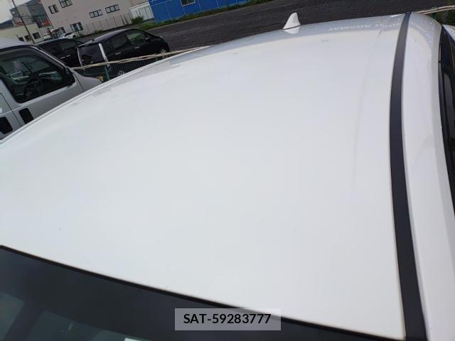 Toyota PRIUS 2017-07 8012095-6