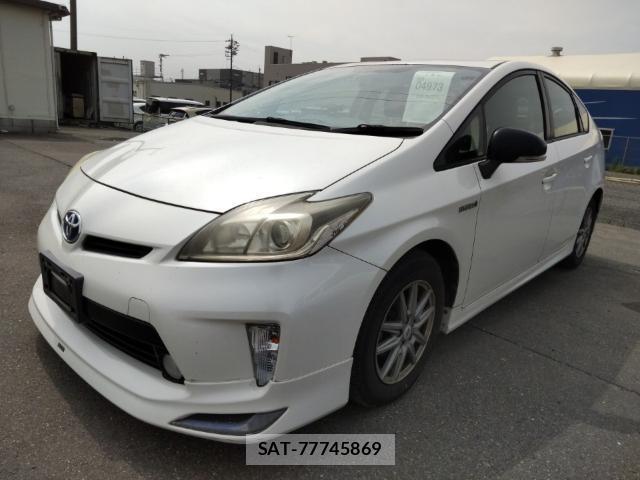 Toyota PRIUS 2013-07 8012105-0