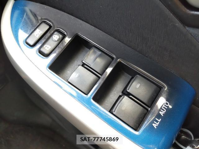 Toyota PRIUS 2013-07 8012105-13