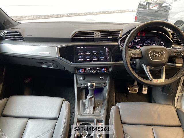 Audi Q3 2021-10 8005808-14