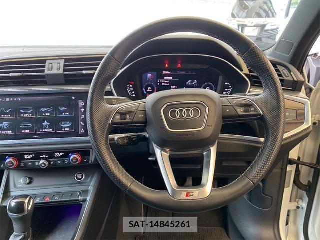 Audi Q3 2021-10 8005808-15