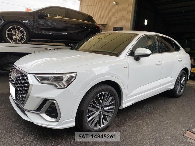 Audi Q3 2021-10 8005808-5
