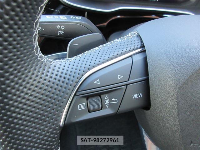 Audi Q3 2024-04 8007079-9