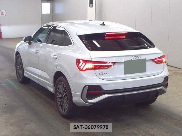 Audi Q3 2023-08 8009116-5
