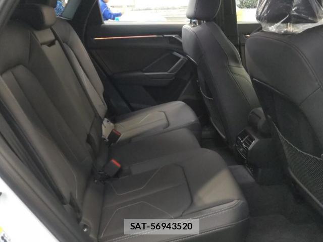 Audi Q3 2023-10 8010201-5