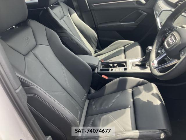 Audi Q3 2024-12 8010547-11