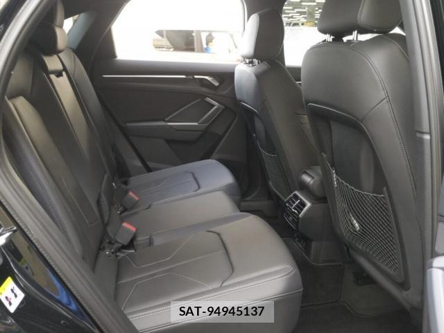 Audi Q3 2024-01 8010556-3