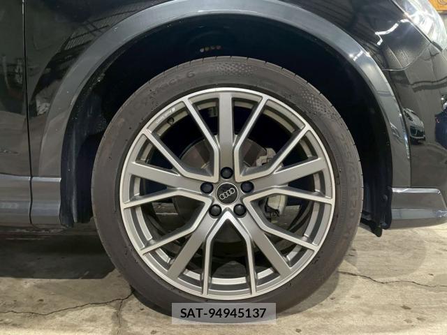 Audi Q3 2024-01 8010556-6