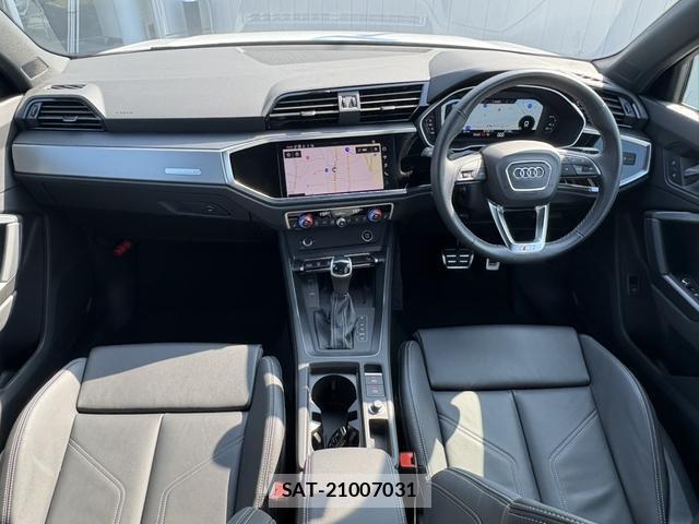 Audi Q3 2024-08 8006935-1