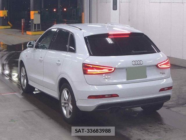 Audi Q3 2013-12 8009284-1