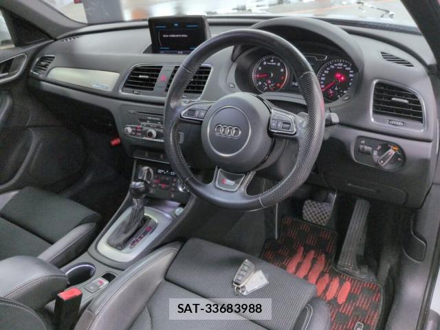 Audi Q3 2013-12 8009284-2