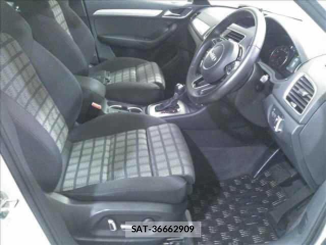 Audi Q3 2016-12 8009367-3