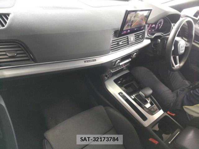Audi Q5 2021-11 8009127-2