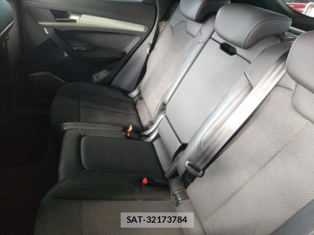 Audi Q5 2021-11 8009127-5