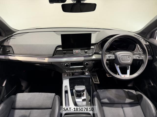 Audi Q5 2021-10 8010954-5