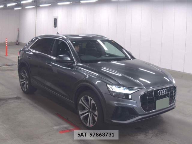 Audi Q8 2019-09 8009370-3