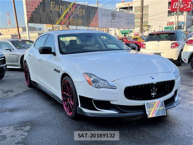 Maserati QUATTROPORTE 2014-09 8004683-11