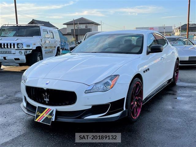 Maserati QUATTROPORTE 2014-09 8004683-12