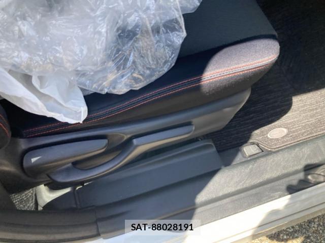 Toyota RACTIS 2011-10 8007906-15