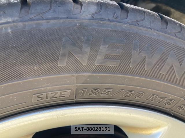 Toyota RACTIS 2011-10 8007906-8