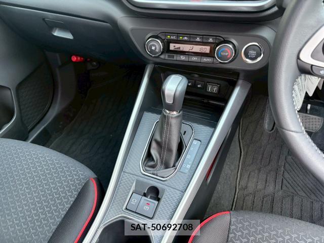 Toyota RAIZE 2025-04 8007582-12