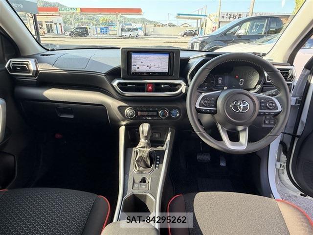 Toyota RAIZE 2025-06 8010878-6