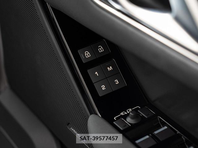 Land Rover RANGE ROVER VELAR 2025-11 8004989-14