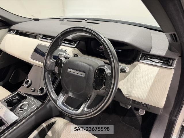 Land Rover RANGE ROVER VELAR 2018-07 8010961-3
