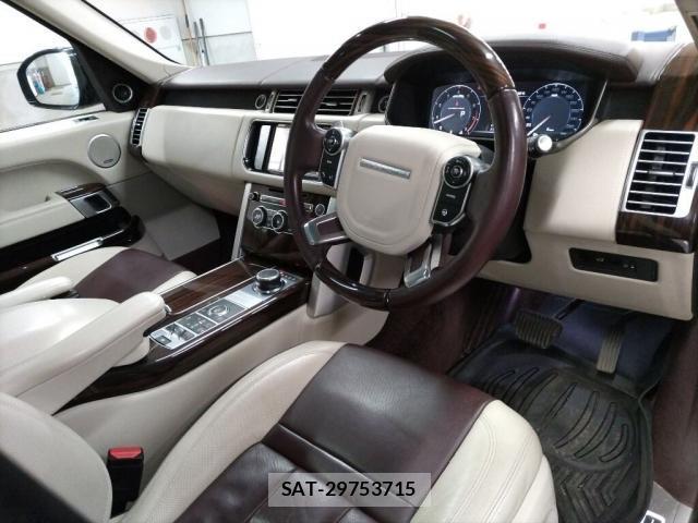 Land Rover RANGE ROVER 2015-03 8010270-2