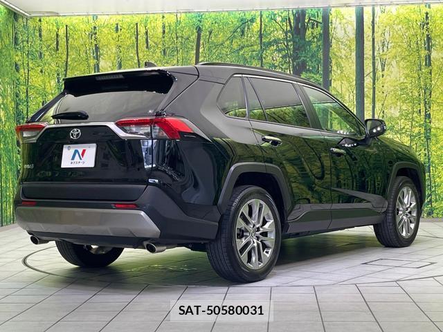 Toyota RAV4 2023-09 8003418-16